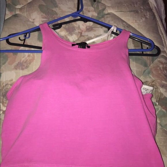 Crop Tops - Picture 2 of 3